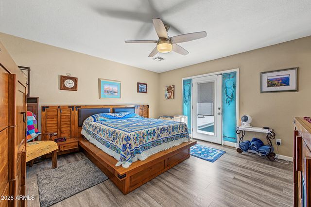 3101 W MESCAL Street, Phoenix, AZ 85029