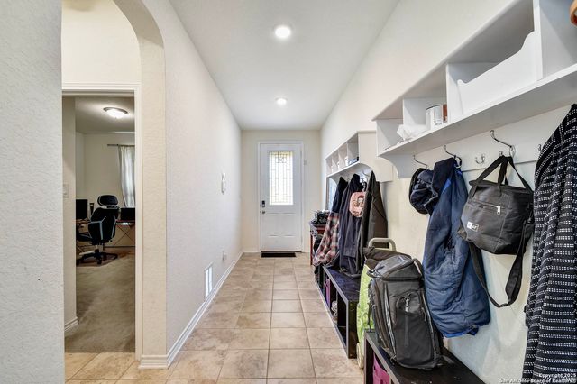 145 Rustic, Universal City, TX 78148