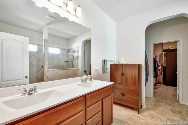 145 Rustic, Universal City, TX 78148