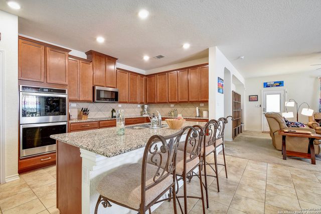 145 Rustic, Universal City, TX 78148