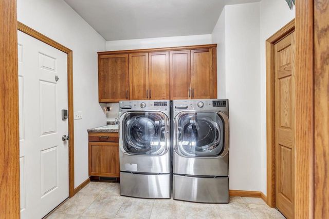 3551 GLEN ABBEY DRIVE, Green Bay, WI 54311
