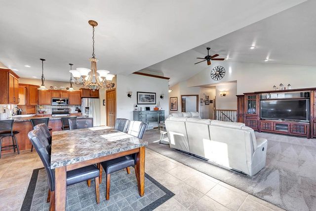 3551 GLEN ABBEY DRIVE, Green Bay, WI 54311