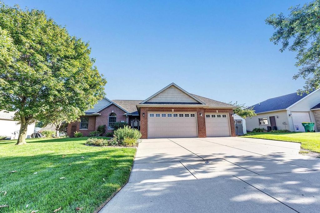 3551 GLEN ABBEY DRIVE, Green Bay, WI 54311