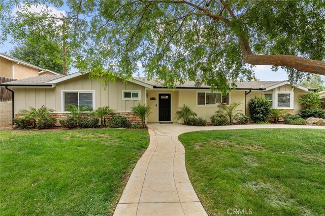 2162 Montgomery Road, Thousand Oaks, CA 91360