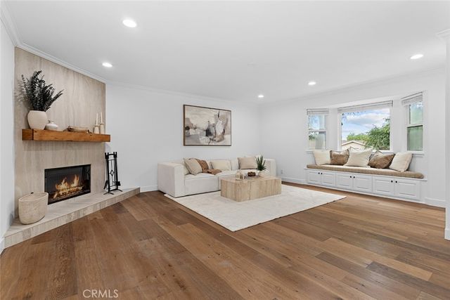 2162 Montgomery Road, Thousand Oaks, CA 91360