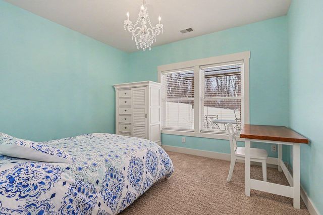 6436 Summer Meadows Drive NE, Rockford, MI 49341