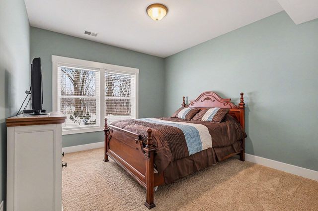 6436 Summer Meadows Drive NE, Rockford, MI 49341