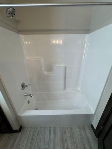 1235 PUTNAM DRIVE, Pulaski, WI 54162