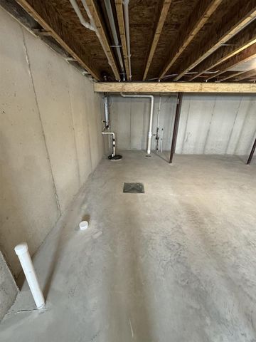 1235 PUTNAM DRIVE, Pulaski, WI 54162