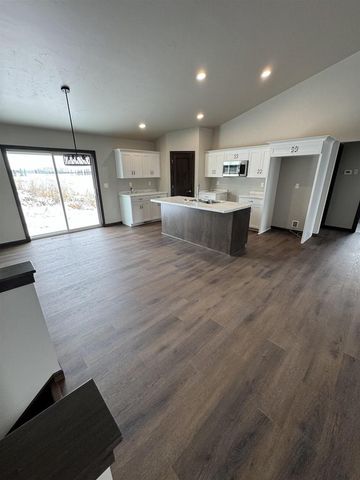 1235 PUTNAM DRIVE, Pulaski, WI 54162