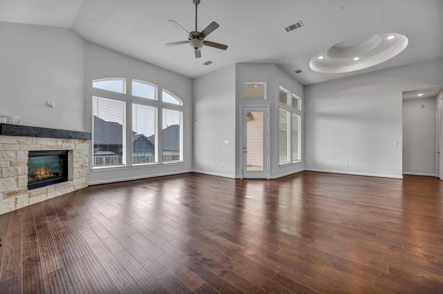 252 Sabino DR, Buda, TX 78610