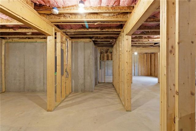 106 Creekside Bluff Way, Auburn, GA 30011