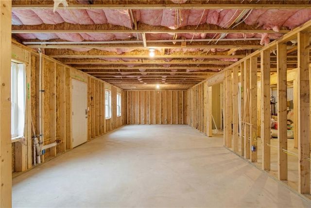 106 Creekside Bluff Way, Auburn, GA 30011