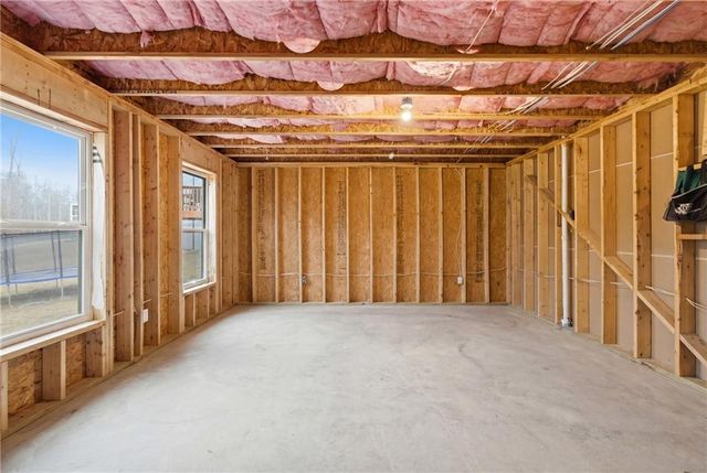 106 Creekside Bluff Way, Auburn, GA 30011