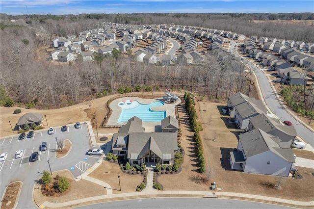 106 Creekside Bluff Way, Auburn, GA 30011