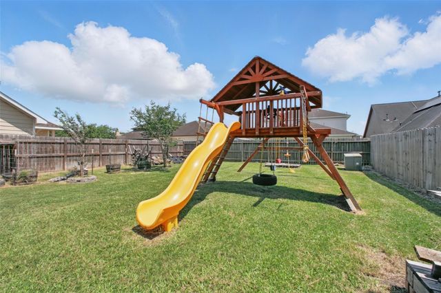 1193 Stallion Ridge, Alvin, TX 77511