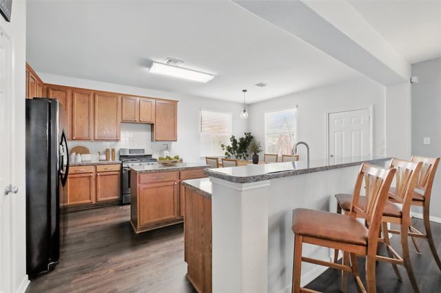 1193 Stallion Ridge, Alvin, TX 77511