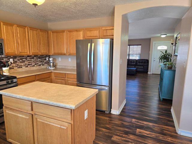 1622 Costilla Road NE, Rio Rancho, NM 87144