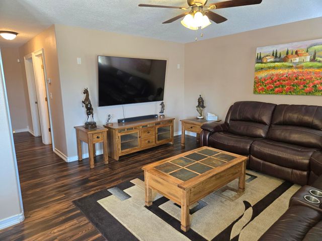 1622 Costilla Road NE, Rio Rancho, NM 87144