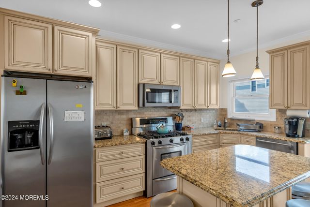 21 Blaine Avenue 11, Seaside Heights, NJ 08751