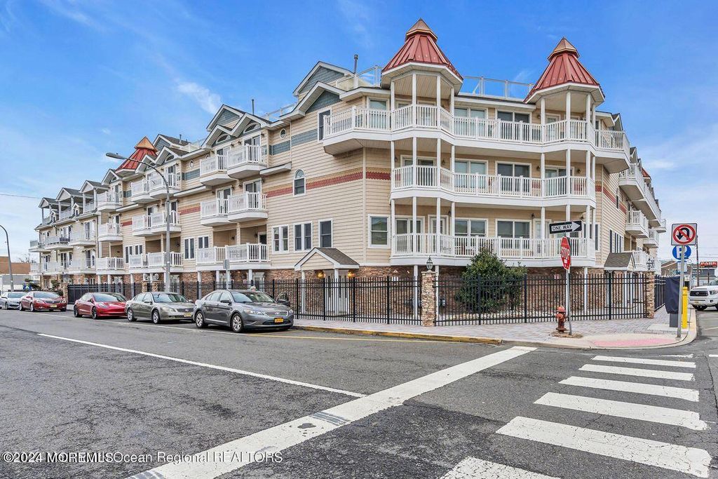 21 Blaine Avenue 11, Seaside Heights, NJ 08751