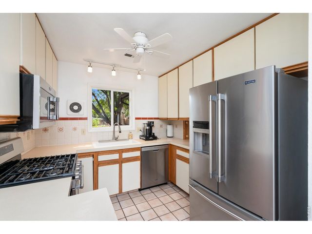 811 47th Ave Ct, Greeley, CO 80634
