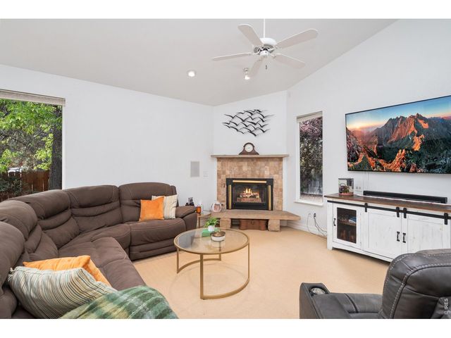 811 47th Ave Ct, Greeley, CO 80634