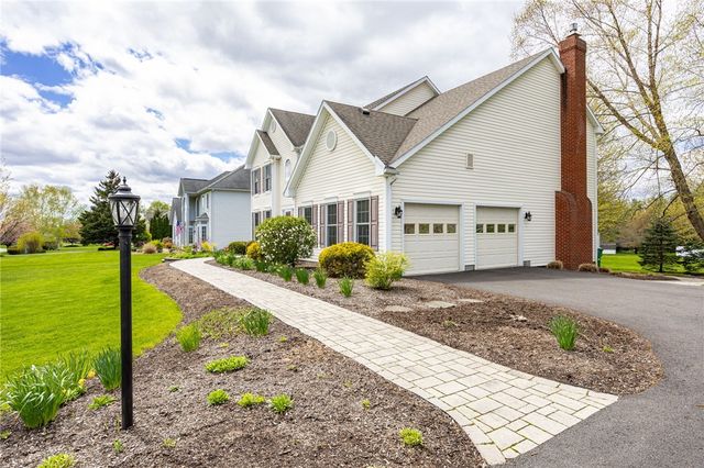 57 Edenfield Road, Penfield, NY 14526