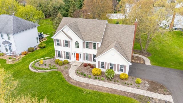 57 Edenfield Road, Penfield, NY 14526