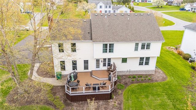 57 Edenfield Road, Penfield, NY 14526
