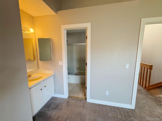 10577 W Maplewood Drive B, Littleton, CO 80127
