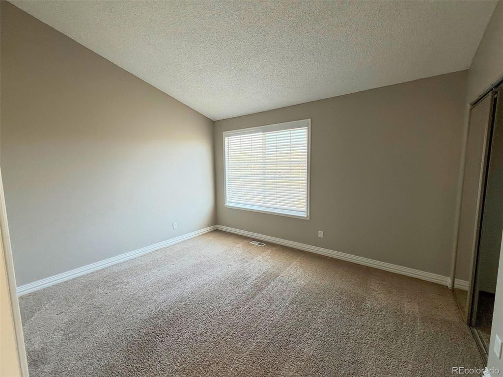 Image 19 of property listing at 10577 W Maplewood Drive B, Littleton, CO 80127