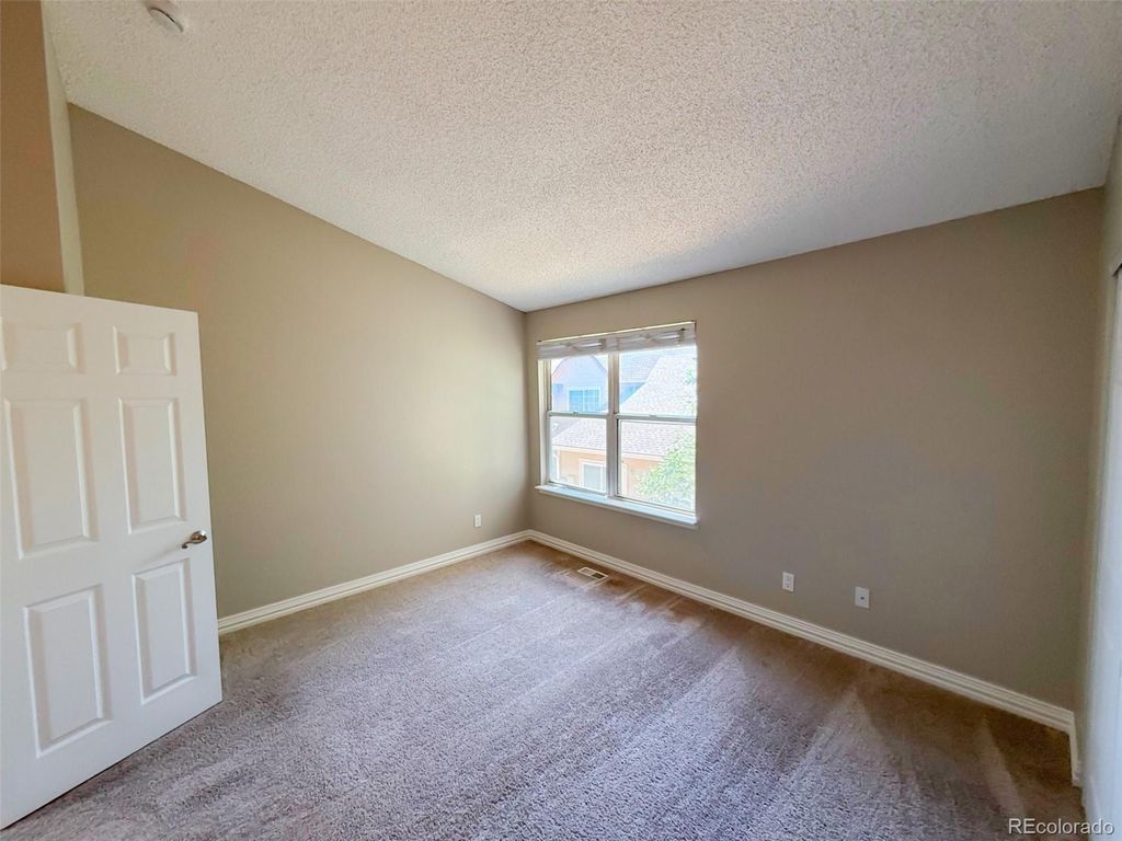 Image 24 of property listing at 10577 W Maplewood Drive B, Littleton, CO 80127