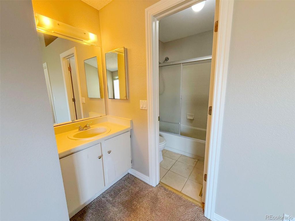 Image 25 of property listing at 10577 W Maplewood Drive B, Littleton, CO 80127