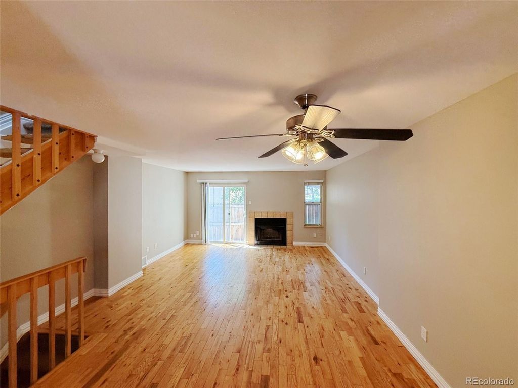 Image 8 of property listing at 10577 W Maplewood Drive B, Littleton, CO 80127