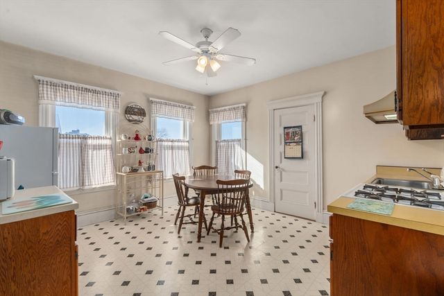 826 Broadway, Everett, MA 02149