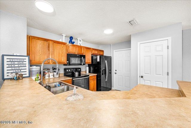 8550 ARGYLE BUSINESS Loop 601, Jacksonville, FL 32244