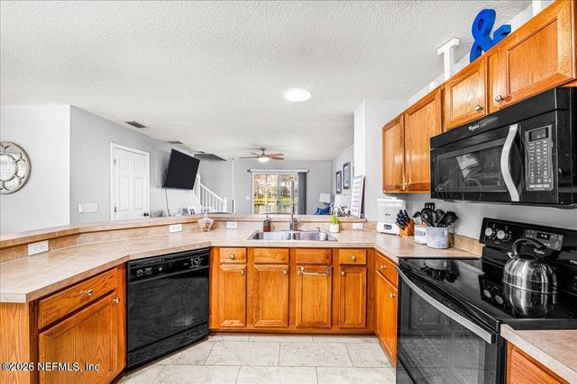 8550 ARGYLE BUSINESS Loop 601, Jacksonville, FL 32244