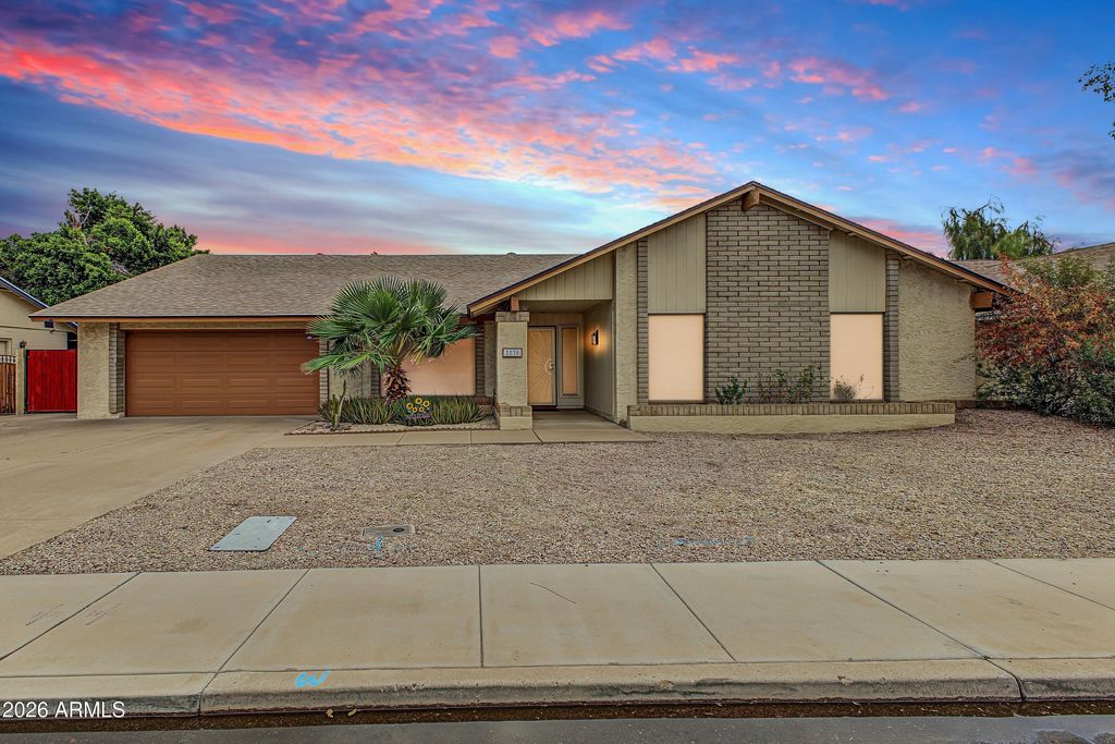 2238 W NARANJA Avenue, Mesa, AZ 85202 — exterior