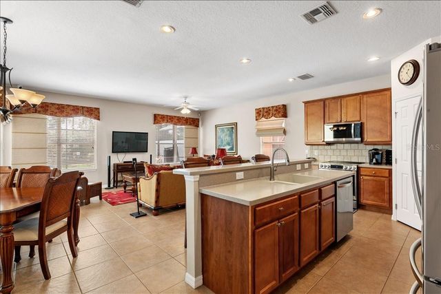 141 ORANGE COSMOS BOULEVARD, Davenport, FL 33837