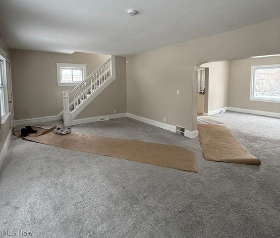 16902 Langly Avenue, Cleveland, OH 44128