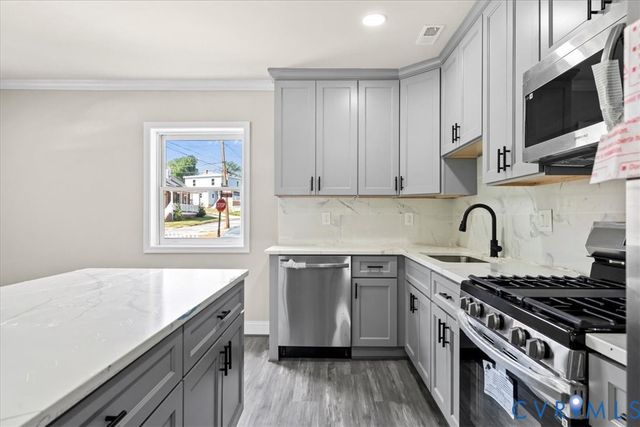 639 Plum St, Petersburg, VA 23803