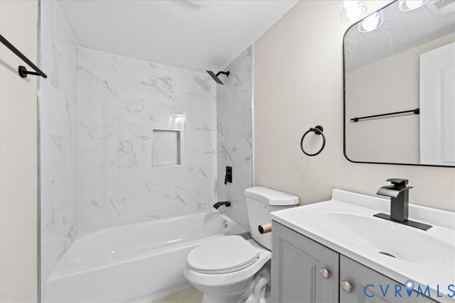 639 Plum St, Petersburg, VA 23803