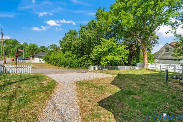 639 Plum St, Petersburg, VA 23803