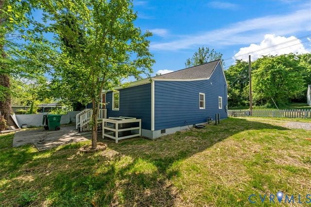 639 Plum St, Petersburg, VA 23803