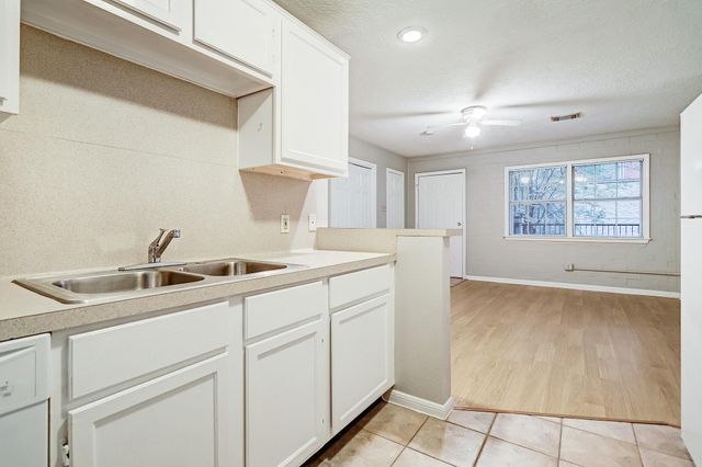 802 Stanford Street 4, Houston, TX 77019