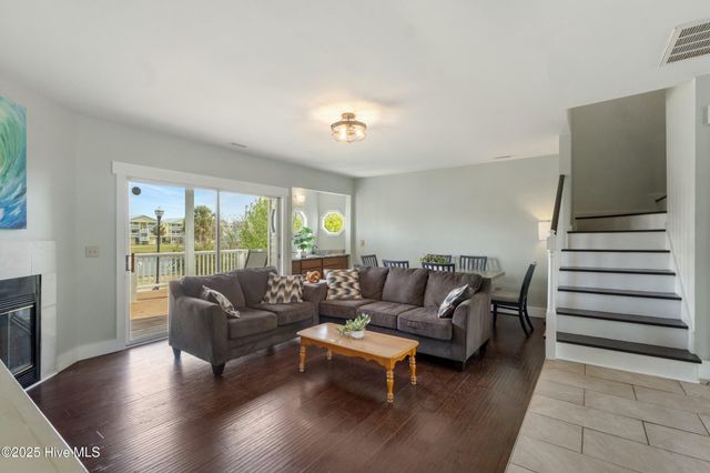 304 Columbia Avenue Unit B, Carolina Beach, NC 28428