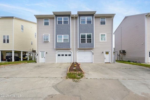 304 Columbia Avenue Unit B, Carolina Beach, NC 28428