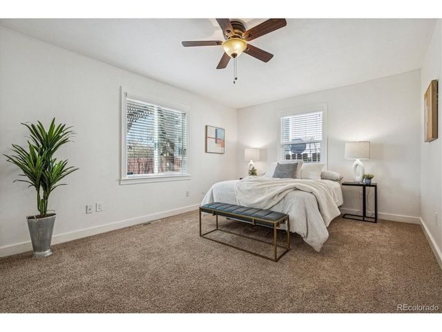 2877 S Logan St, Englewood, CO 80113