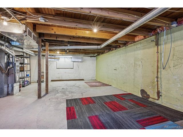 2877 S Logan St, Englewood, CO 80113